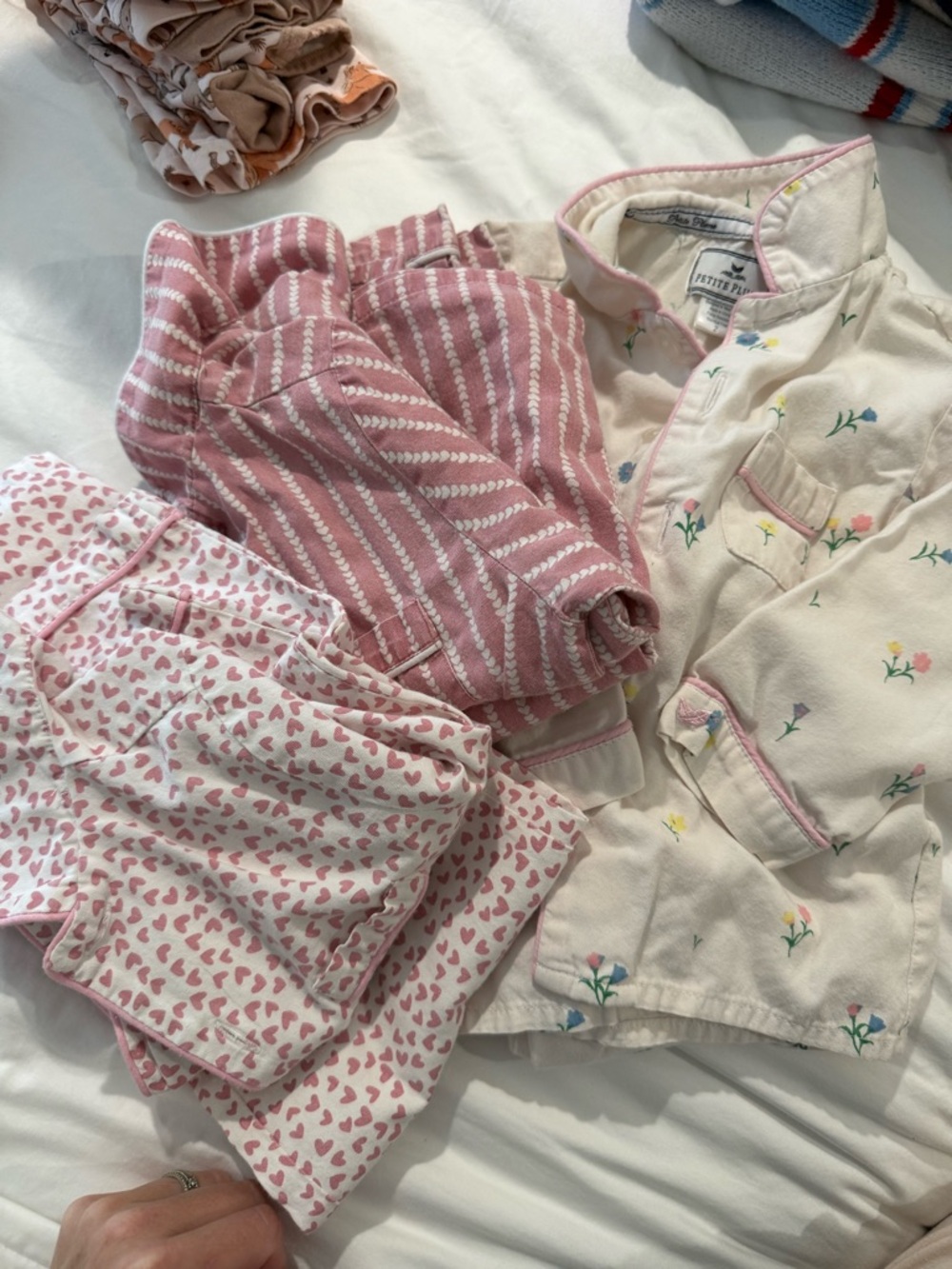 Girls Pink & Cream Floral Pajama Set - Cozy Cotton Sleepwear